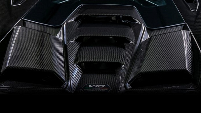 Lamborghini устроил скромный предварительный показ особенного Huracan
