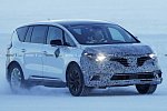 Новая версия Renault Espace попалась журналистам