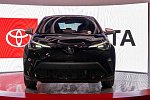 Чем сможет удивить новая версия кроссовера Toyota C-HR?