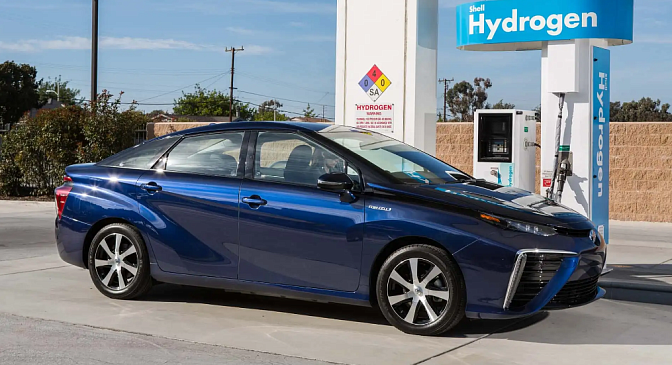 Эксперт рассказал, почему Toyota с водородным двигателем - не лучший вариант