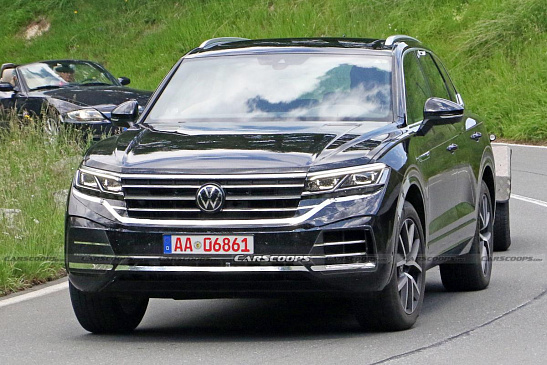 Компания Volkswagen проводит тесты в Альпах своего обновленного кроссовера Touareg