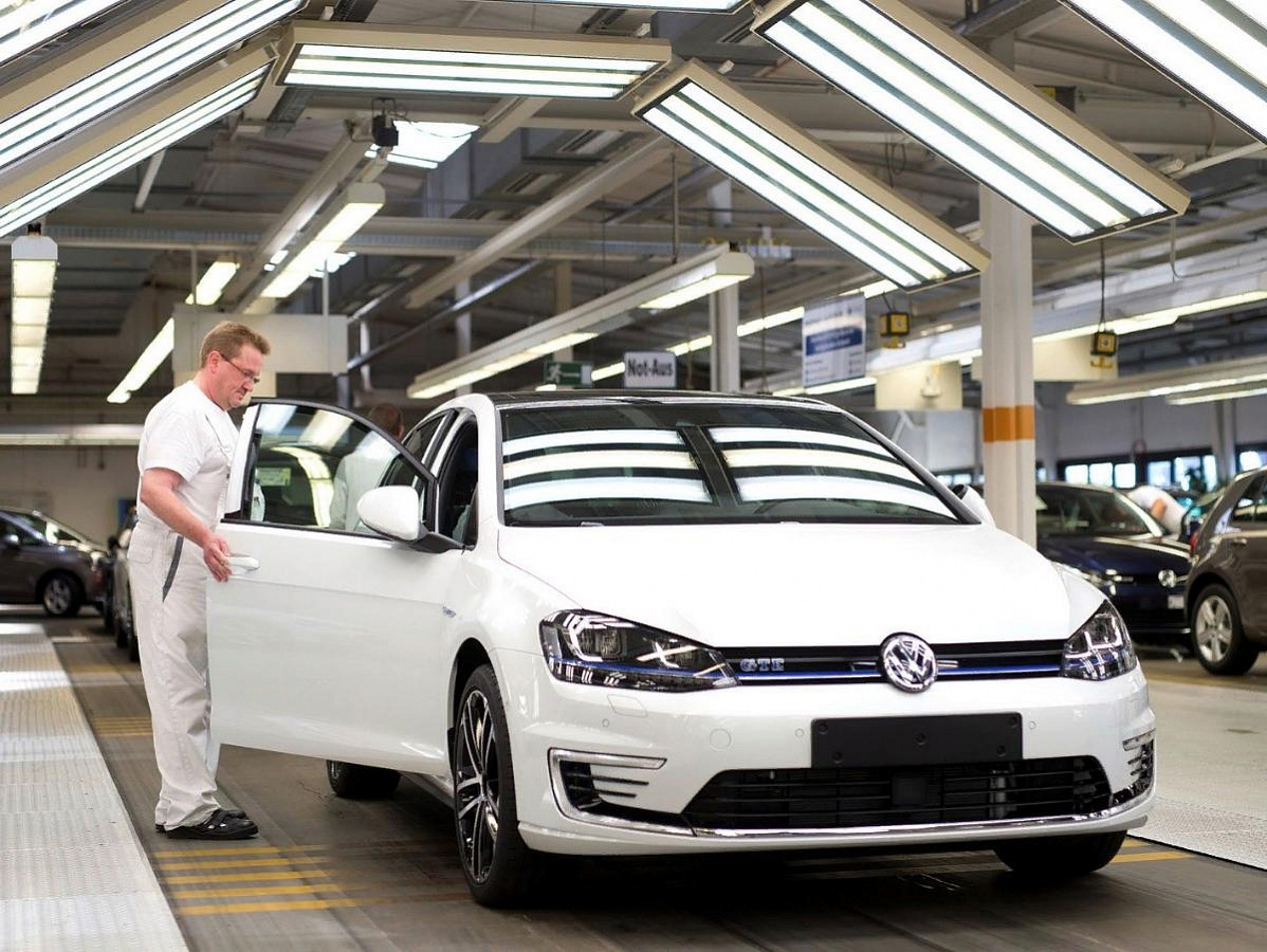 Financial Times: Volkswagen снизит количество бензиновых машин на 60% к 2030 году