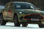 Кроссовер Aston Martin DBX запечатлели во время тестового дрифта