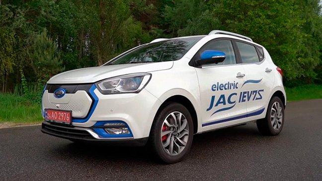 Электрический JAC iEV7S прошел краш-тесты в России