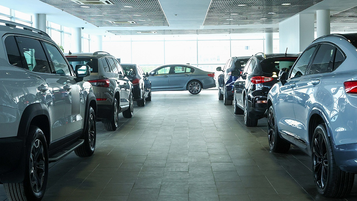 Авторынок взорвется: Главные новинки осень-2025 - от Lada до зарубежных хитов