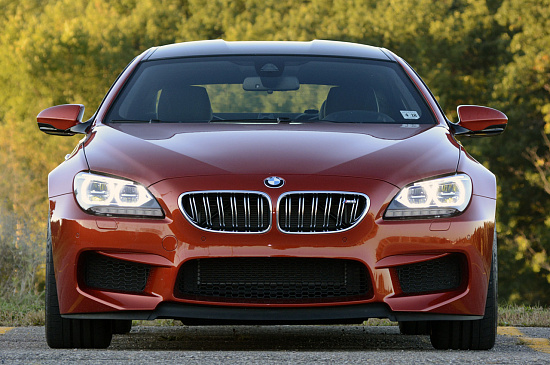 BMW сообщила о рекордных продажах электромобилей группы на 74%
