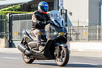 Новый мотоцикл Yamaha XMAX 300 замечен во время испытаний в Европе
