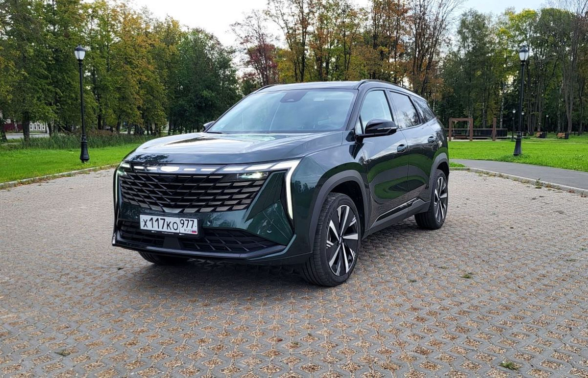 Тест-драйв показал: Geely Atlas комфортнее флагманского Monjaro. И это не главное