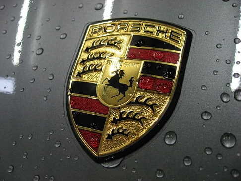 Представлены первые рендеры нового электрокара Porsche в рамках проекта Landjet