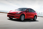 Tesla начала поставлять клиентам электрокары без портов USB для зарядки устройств