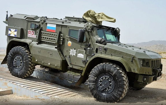 В России готовят к производству новый бронеавтомобиль "Тайфун-ПВО"