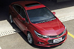 В Россию начали поставлять обновленные седаны Chevrolet Cruze из КНР за 2 млн рублей