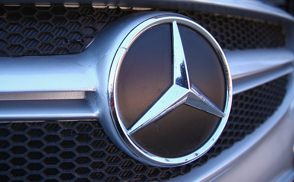 Представлены независимые рендеры нового седана Mercedes-Benz EQC