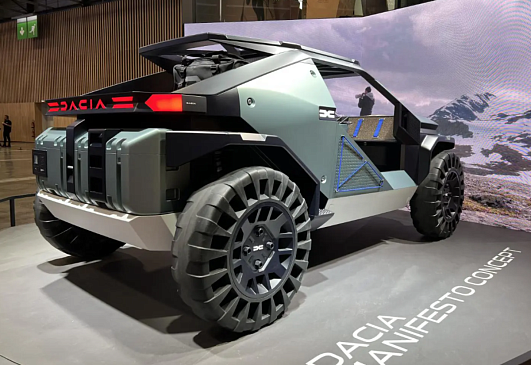 На автосалоне в Париже показан новый внедорожник DACIA MANIFESTO в стиле военных машин 