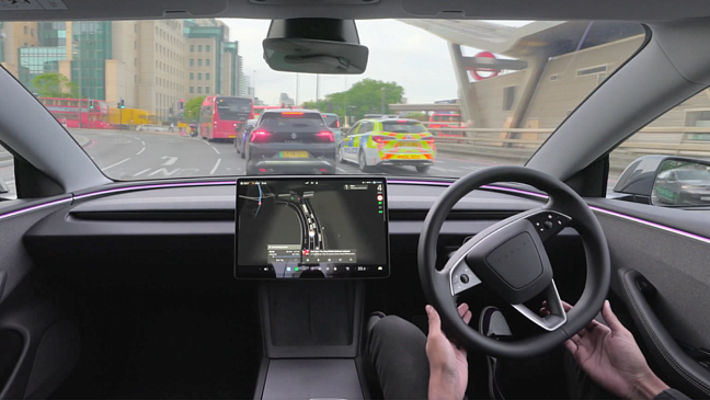 Автопилот Tesla Model 3 самостоятельно смог проехать сложный участок дороги 