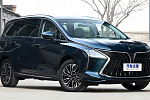 Китайский бренд Dongfeng начал продажи минивэна в семь раз дешевле Toyota Alphard