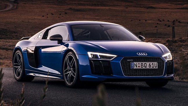 Audi рассказала о обновленном спорткаре R8