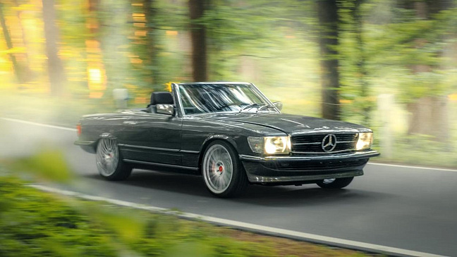 Тюнер представил рестомод Mercedes-Benz SL R107 1979 года выпуска