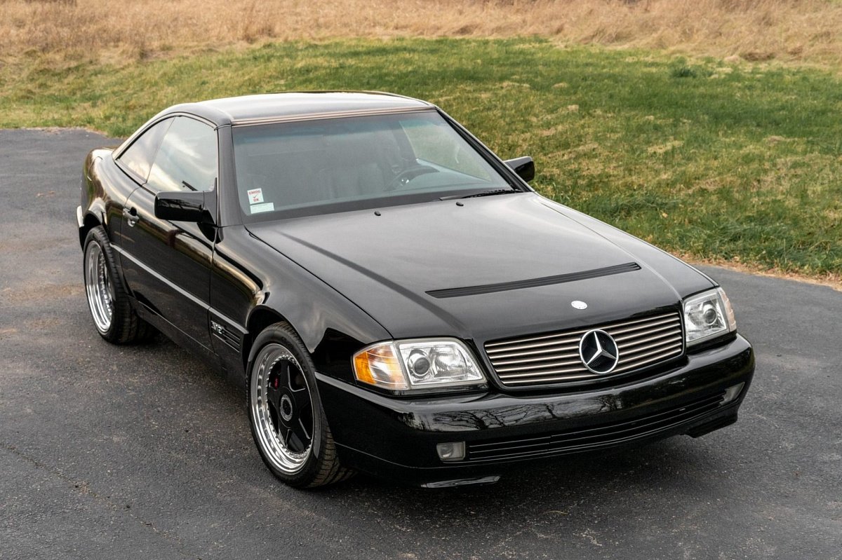 Доработанный Mercedes-Benz 1993 года выпуска появился в продаже
