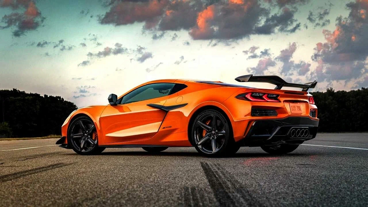 Опубликованы цены на мощнейший Chevrolet Corvette Z06 2023 модельного года