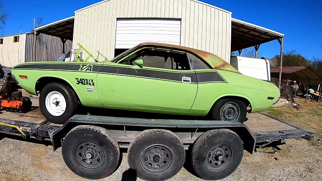 В старом гараже найдено редкое купе Dodge Challenger T/A 1970 года 