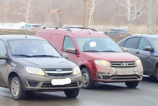 Опубликованы первые фотографии Lada Largus FL в кузове фургон