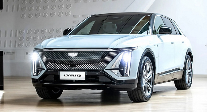 Cadillac получил более 5000 предзаказов на полностью электрический Lyriq в Китае