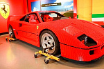 Полноразмерная модель Ferrari F40 из Lego официально представлена