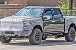 Новый Ford F-150 Raptor заметили на дорожных испытаниях