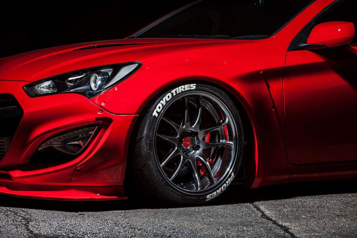 Купе Hyundai Genesis мощностью 1000 л/с от Blood Type Racing