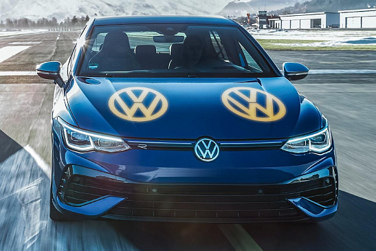 VW работает над скрытыми эмблемами, которые реагируют на тепло