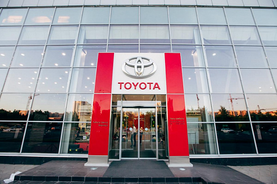 Акции компаний Toyota и Subaru упали из-за отзыва дебютных электромобилей