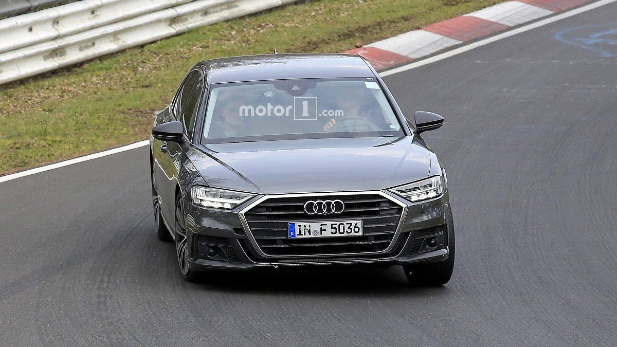 «Заряженный» Audi S8 вновь был замечен на Нюрбургринге