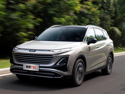 «ЗР» сравнил популярные кроссоверы Bestune T90 и GAC GS4
