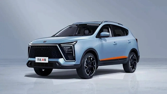 "Москвич 5" и "Москвич 8" уже среди нас: Почему они попали на дороги до старта продаж?