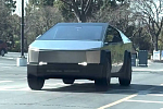 Прототип Tesla Cybertruck был замечен без массивного стеклоочистителя