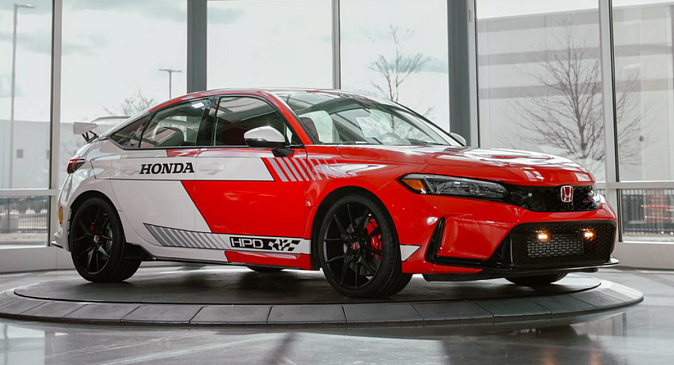 Honda Civic Type R станет гоночным автомобилем на первом этапе INDYCAR