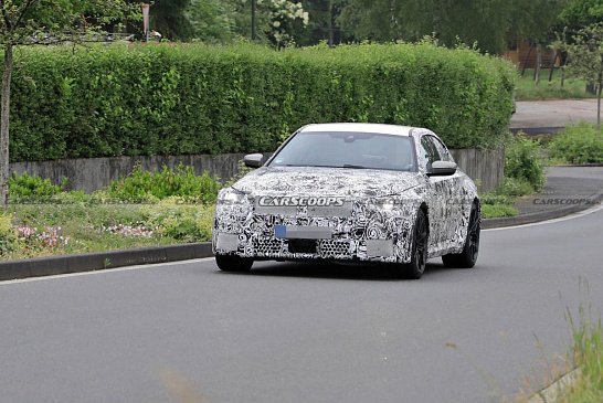 BMW M2 2023 года впервые демонстрирует интерьер с изогнутым дисплеем в стиле iX