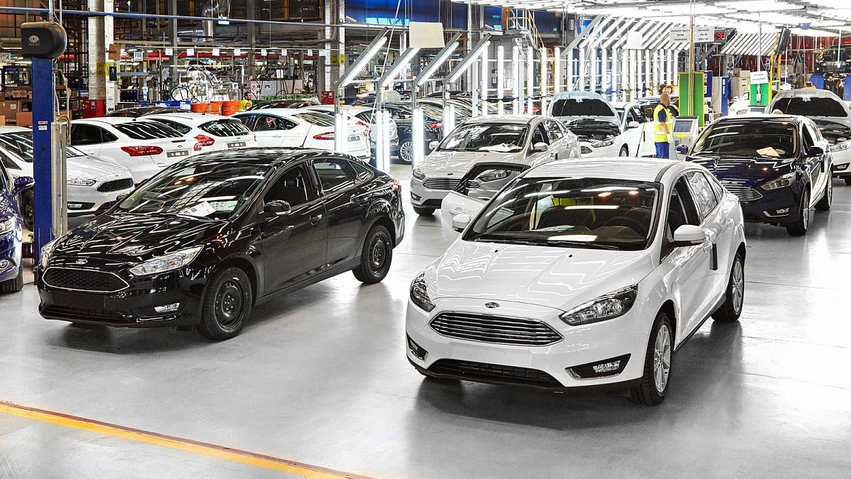 Ford устроил распродажу легковых автомобилей из-за ухода из России