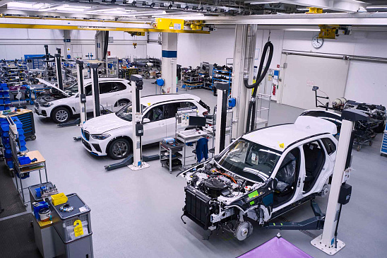 Компания BMW начинает производство кроссовера BMW iX5 на водородных топливных элементах