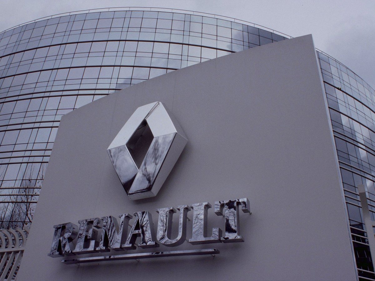 Renault пытается увеличить свою долю в России