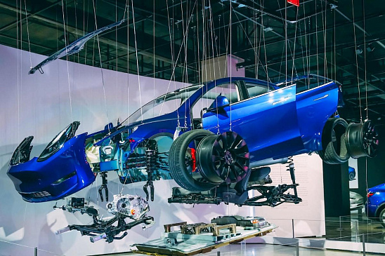 Потрясающая выставка Tesla в музее Петерсена теперь открыта для публики