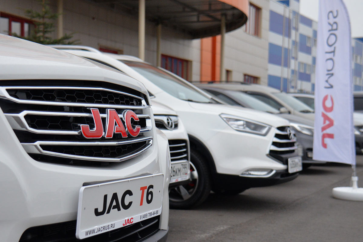 Компания JAC резко увеличила цены на свои автомобили в автосалонах РФ в мае 2022 года
