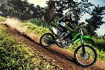 Компания Kawasaki представила новый эндуро KLX300R 2020 