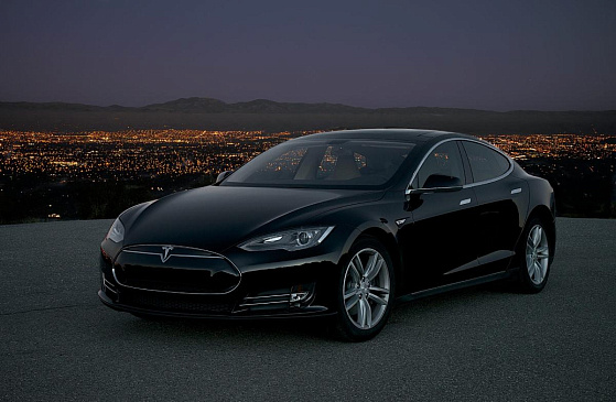 Insider: стоимость страховки электромобилей Tesla оказалась самой высокой