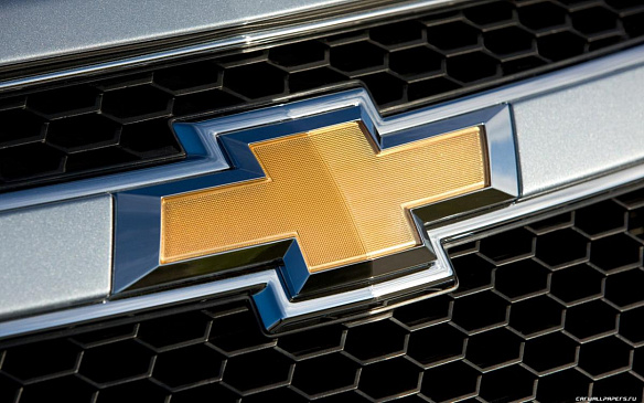 Гибридный суперкар Chevrolet Corvette E-Ray получит мощность 650 л.с. и полный привод