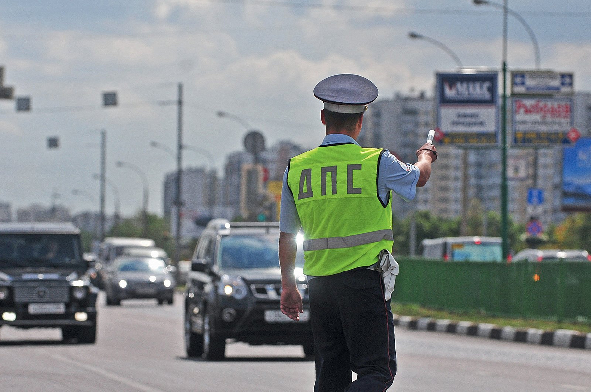 Автопортал NJcar предупредил российских водителей о наказании за попытки уклониться от уплаты штрафов