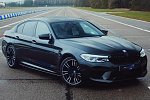 Стоковый и тюнингованный BMW M5 Competition сравнили на гонках