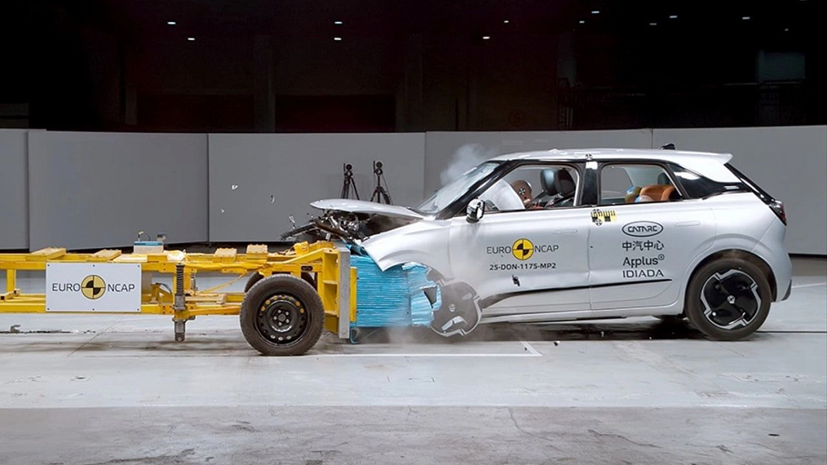 Разорвало бы кузов: электрохетч Dongfeng не прошел краш-тест Euro NCAP 