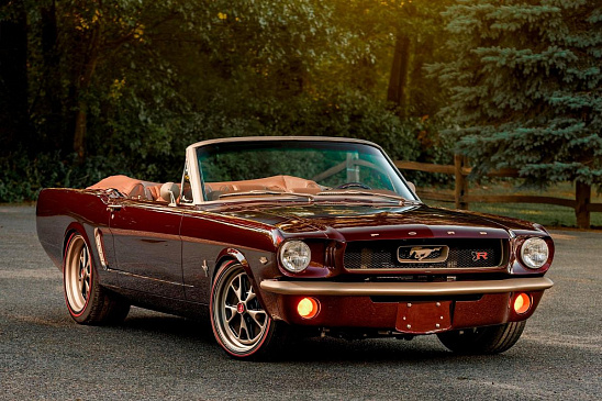 Представлен полностью отреставрированный кабриолет Ford Mustang 1965 года